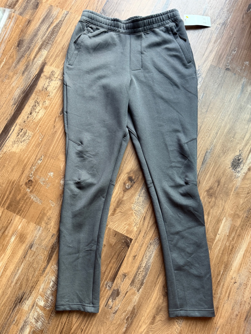 Men’s small Charcoal Gray Jogger Pants - All In Motion